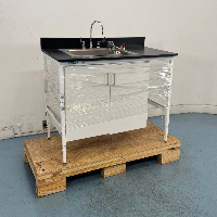 Formaspace 5' Stationary Lab bench w/ Sink image 1